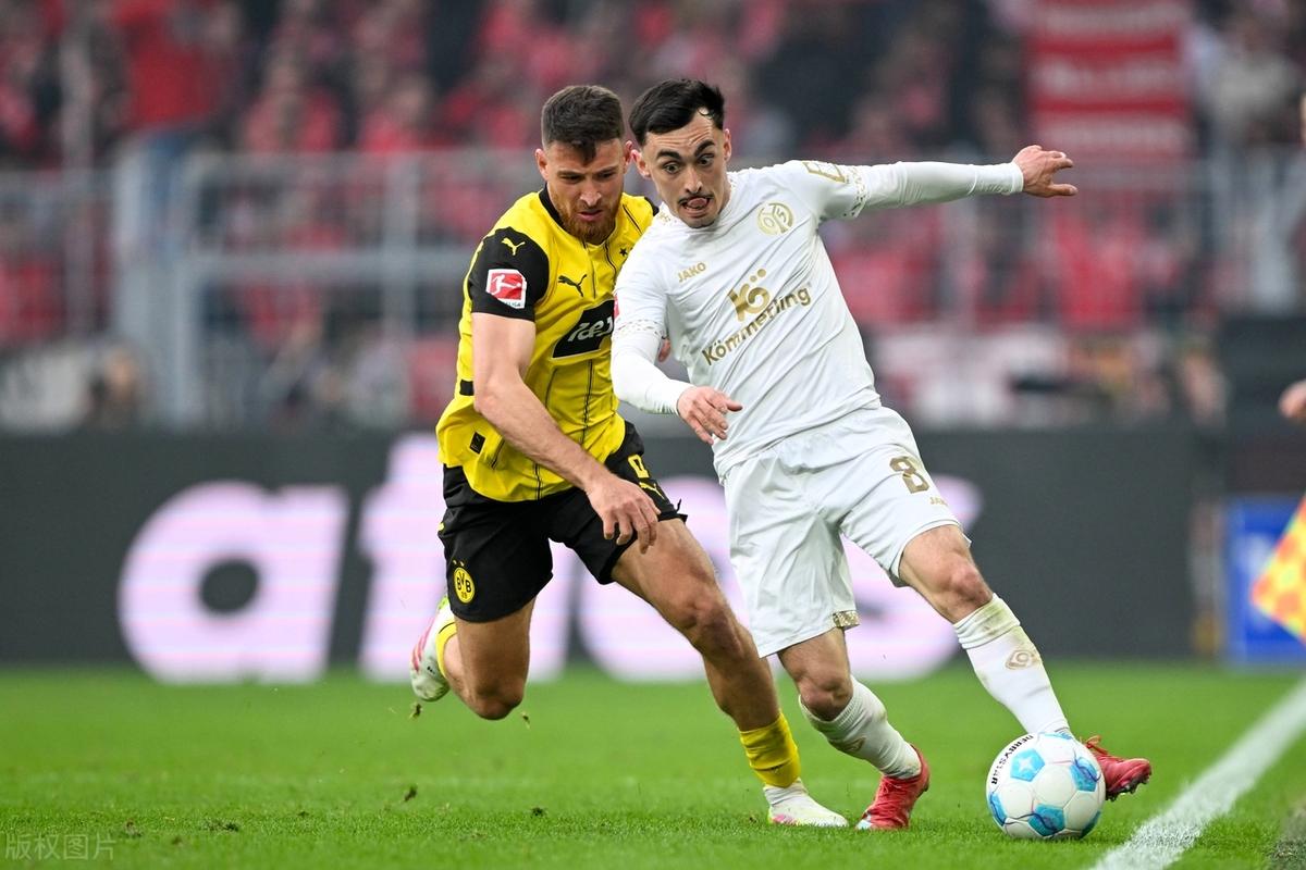 弗赖堡后卫因伤提前报销，德甲球队整体防守实力受损的简单介绍