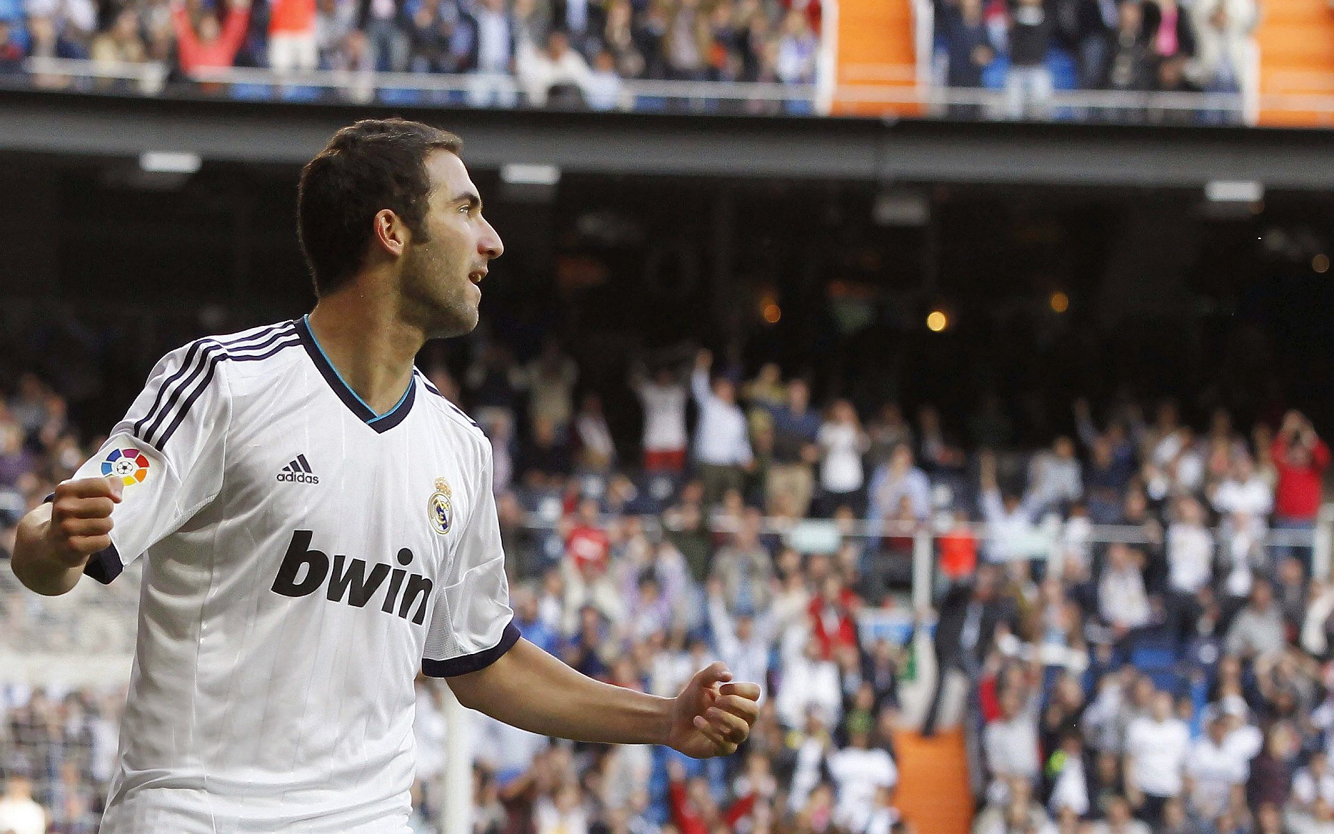 法国队引发争议！，C罗官方宣布夺冠新规全场沸腾不已