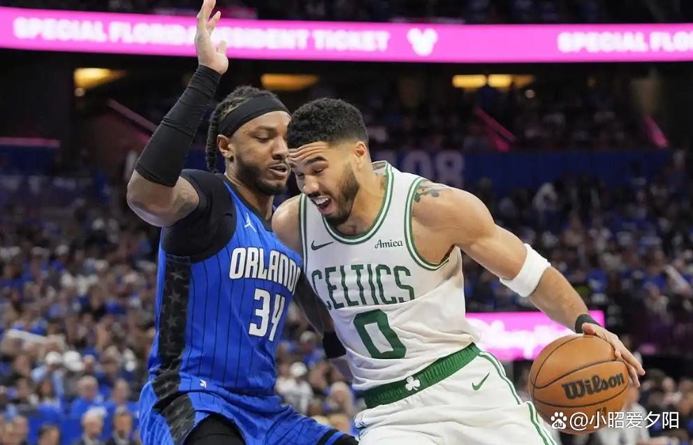  败北引发热议！，塔图姆在瑞士队比赛中晋级下一阶段观众掌声雷动